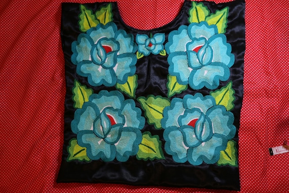 Embroidery mexican Blouse: Mexican tunic tradition