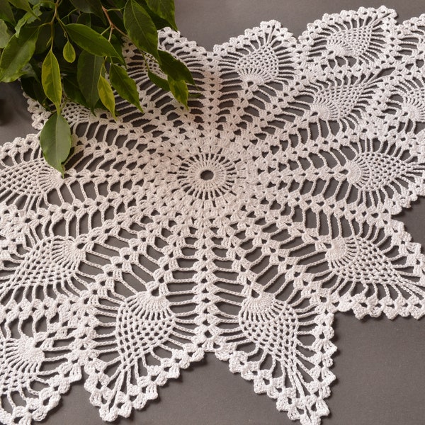 Nouvelle nappe au crochet faite à la main