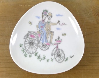 Mid Century Vintage Rosenthal Raymond Peynet Lovers Carriage Buggy Bike Trinket Dish