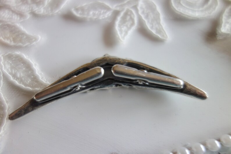collar clamp for collar tips sturdy metal-nice to the wedding for shirt or blouse silver-colored ornaments Collar clamp