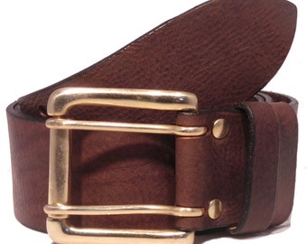 Cinturón de cuero de 2 pulgadas con rodillo de latón de 2 puntas y 2 bucles