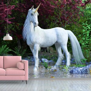Wandbild „Einhorn im Wald“ – selbstklebende Vinyl-Tapete zum Abziehen und Aufkleben, Aufkleber. Benutzerdefiniertes Format