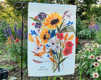 Deo Gratias Garden Flag Catholic Floral Home Decor cottage hopecore garden ornament farmhouse housewarming wedding anniversary yard banner