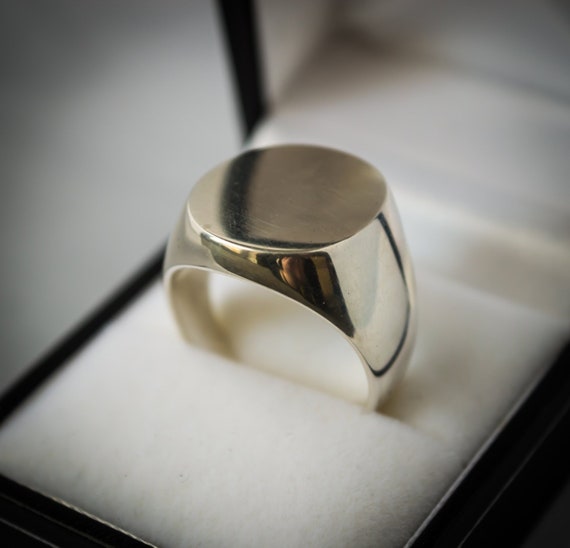 plain silver signet ring