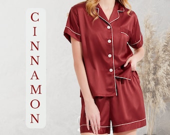 Cinnamon Red Satin Bridesmaid Pajamas | Set of Bridesmaids Pajamas | Burgundy Bridal Party PJs | Proposal Gift | Satin Shorts | Wedding Gift