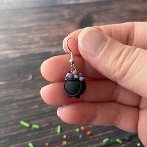 Witch’s Cauldron Earrings // Statement Earrings
