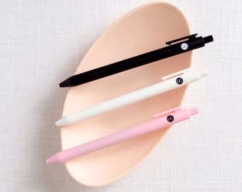 Mehrfarbiges Stift Set | Samt-Gel Stil schwarze und rosa Tinte|Schreibzubehör|Schreibwerkzeug|Journal und Geschenk Accessoire