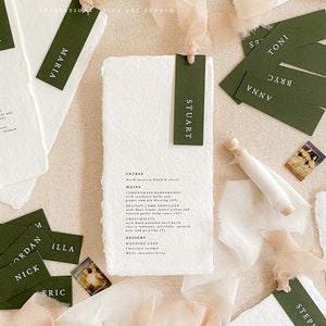 Menus de mariage en papier fait main en papier jade, menus en papier aux bords froissés, marque-places en papier forêt, rubans de soie