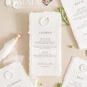 Menus en papier gaufré fait main Cora, marque-places avec noms d'invités, menu imprimé, menus en papier à bords froissés, papier de coton, DÉPT