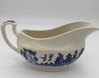 Vintage Churchill Willow Gravy Sauce Boat Bowl Made in Japan, blue and white