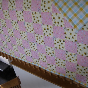 New Handmade Tied Twin Pink Blue Yellow Bumblebee Flower FLANNEL Quilt Blanket