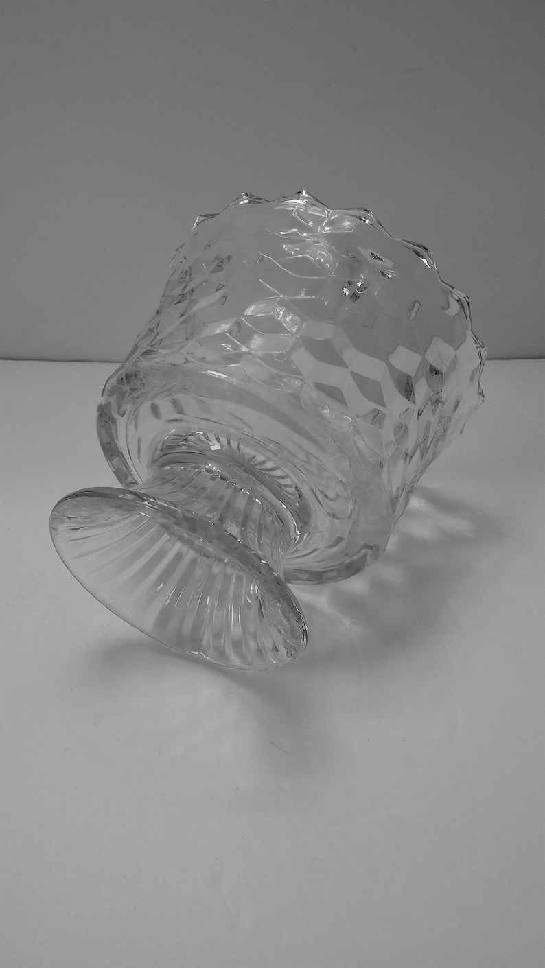 HOMCO Clear Glass Cube Design Lady Love CompoteCandy Dish