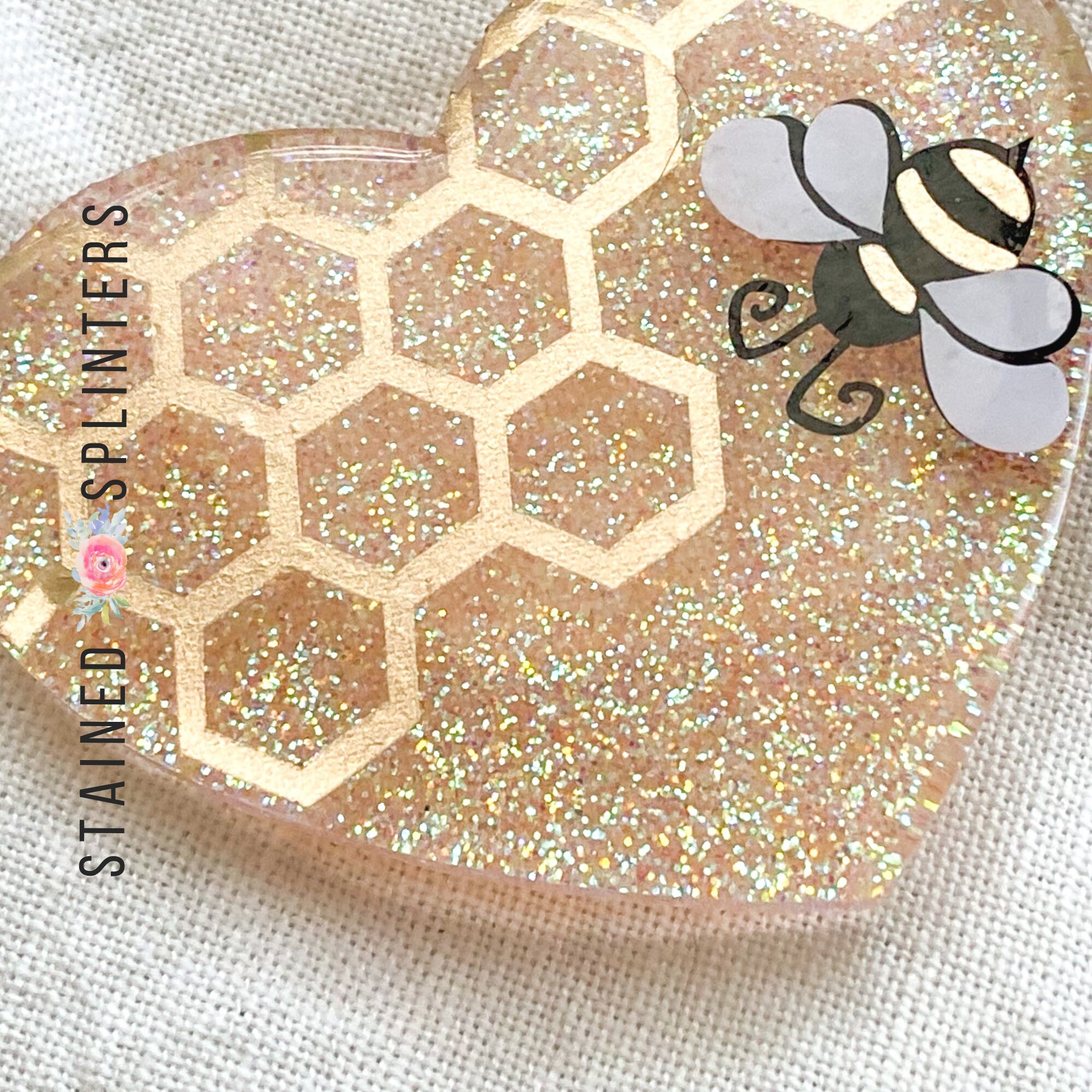 Busy Bee Glitter Heart Bee Badge Holder Summer Badge Clip Gift for RN  Summer Badge Reel Gift for Nurse Teacher Badge Reel 