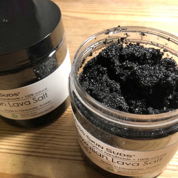 Exfoliante de sal marina / Exfoliante corporal / Exfoliante de carbón / Sal exfoliante / Sal negra / Calidad de spa / Desintoxicación / Vegano / Rico en minerales / Todo tipo de piel