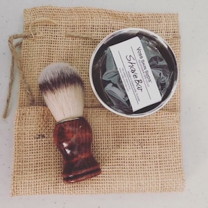 Männer Geschenk, Geschenk für Ihn, Rasierset, Vegan Shave Bar, Rasierpinsel mit Naturborsten, Rasierschale aus Edelstahl, Groomsmen Geschenk, Urlaubsbox