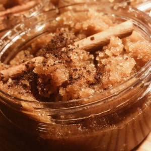 Pumpkin Sugar Scrub. Immerse in the fall scents of clove, pumpkin, nutmeg, and cinnamon.
Made with all natural ingredients.
