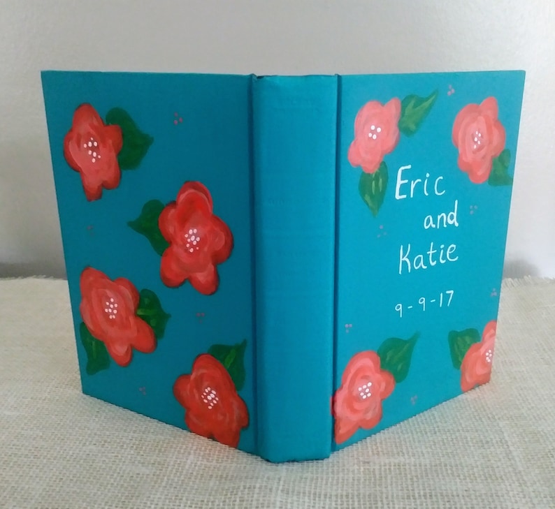 Unique Wedding Gift for Couple, Personalized Wedding Date, Folded Book Art, Custom Newlywed Gift image 5