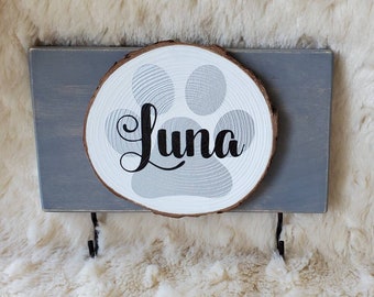 Personalized Dog Leash Holder: Farmhouse Paw Print Decor