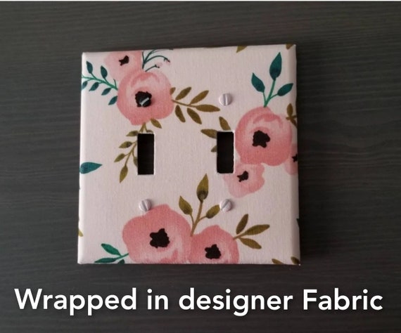 Wild Flowers Outlet Covers 1 Gang Single Duplex Receptacle Outlet Wall Plate, Vintage Floral Decorative Switch Plate Outlet Cover For Wall Decor, 4.50