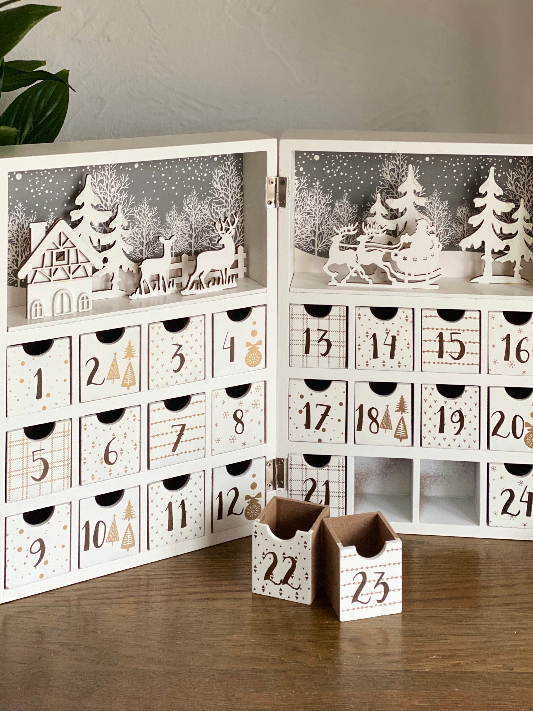 Christmas Wooden Advent Calendar Book, Adult and Children Alike, Countdown,  December 1st, Reindeer, Santas Sleigh, White and Wood Keepsake 