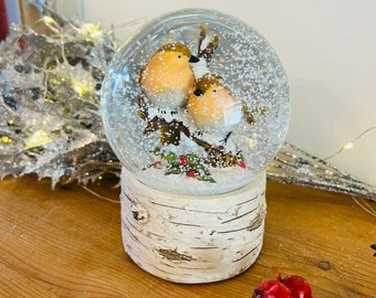Snow Globe Christmas Robins, Water Globe, Winter Wonderland, Enchanted Forest, Christmas Ornament, Nursery, Living Room Decoration, Snow