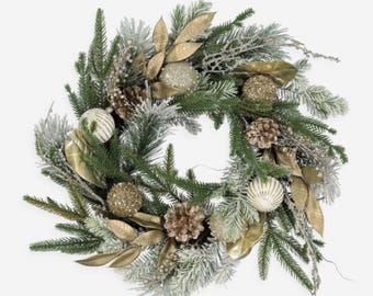 Christmas Green & Gold Pine Festive Wreath 50cm, wall or door hung, woodland, pinecone, leaves, foliage, berries (TK022)