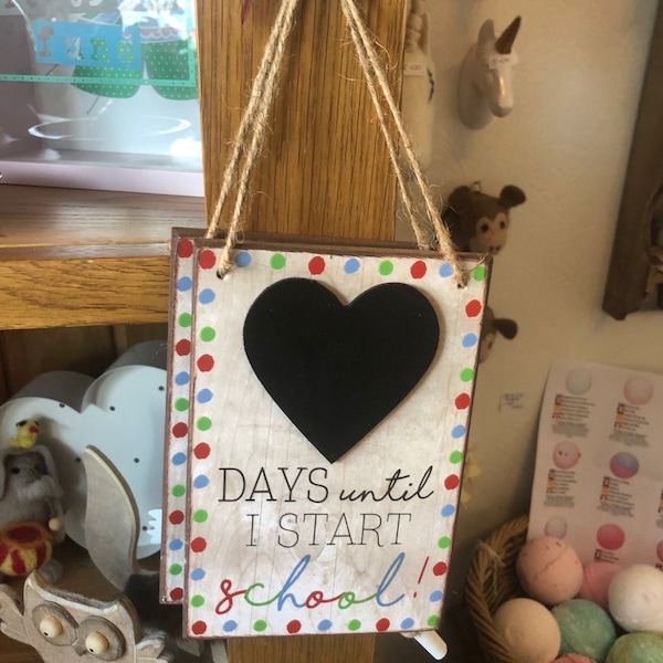 SALE Wooden days until I start school countdown chalkboard, pre-school, nursery, toddler gift, new school starter, going to school