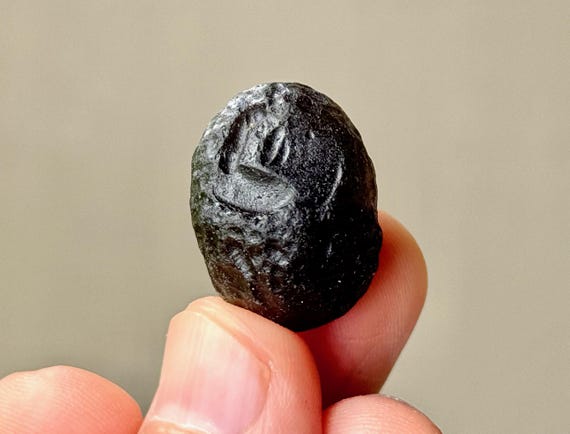 Colombianite, Natural Pseudotektite, 9g, Rare Find, Piedra Rayo, Crystal for Spiritual Awakening, Valle del Cauca, Cali, Colombia S445