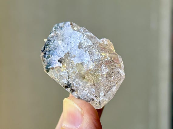 Herkimer Diamond with Rainbows, Double Terminated, 41g, New Find, Third Eye Chakra, Highest Vibration, Universal Life Force, New York T163