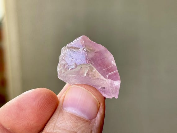 Lilac Purple Kunzite with Etched Facet, 17.3g, Highest Quality, Heart Chakra Crystal, Afghanistan S106