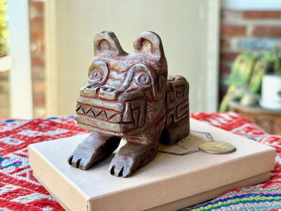 Puma Statue from Peru, Pre-Colombian Style Jaguar Totem, Hand Carved from Native Stone, Arte for Strength, Wisdom & Protection
