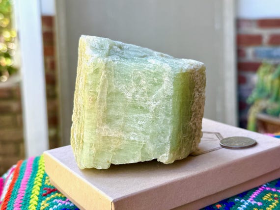 Aquamarine, Self-Standing and All-Natural, 883g, Raw Aquamarine, Throat Chakra, Emotional Cleansing & Expression, Bahia, Brazil V098