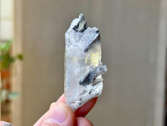 Blue Tara Quartz with Unique Self-Healed Termination, 37g, New Find, Spiritual Growth, Itacambira, Minas Gerais, Brazil S412