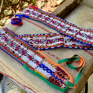 Cinturón Chumpi, cinturón de protección tradicional Q&#39;ero para ceremonias chamánicas, tejido a mano en Chawaytiri, Perú.