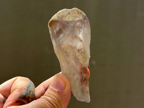 Powellite Phantom Root Quartz with Amethyst, UV Reactive, 106g, Raw & Unpolished, Bahia, Brazil B658