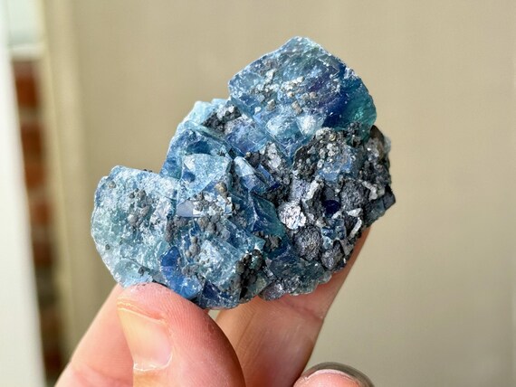 Bicolor Fluorite, Blue & Green, UV Reactive, 122g, Heart and Throat Chakra, Nigeria A429