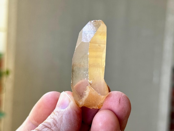 Tangerine Lemurian Quartz with Time Link, 30g, New Find, Sacral & Solar Plexus Chakra Crystal, Minas Gerais, Brazil S399