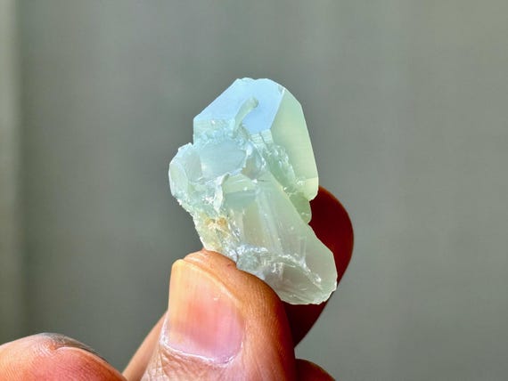 Colombian Dream Quartz, 12g, Old Find, Green Phantom Quartz with Epidote, Third Eye Chakra, Past Life Regression, Colombia A381