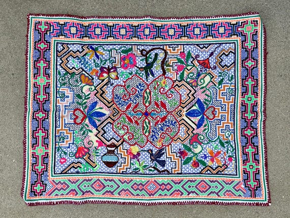 Shipibo Manta Cloth, Hummingbirds & Butterflies, 25" x 33", Embroidered Shamanic Mesa Cloth, Handmade in Pucallpa, Peru