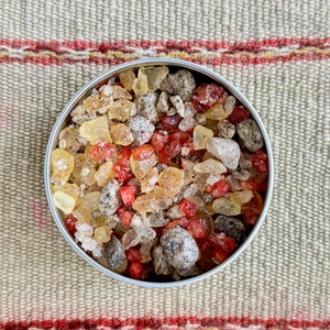 Gloria Incense Resin, All Natural Incense with Frankincense, Dark Copal, Rose and Lavender, Peaceful and Cleansing Fragrance