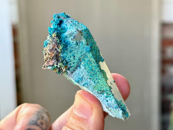 Chrysocolla Quartz, Tentadora Mine, 54g, New Find, Throat & Heart Chakra, Huancavelica, Peru T846