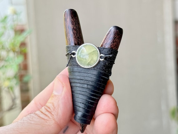 Kuripe with Prehnite, Natural Dark Tamarind Wood, Handcrafted Shamanic Self-Applicator Pipe