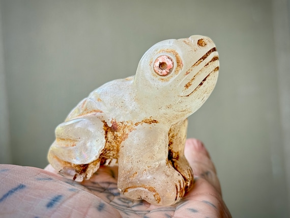 Quartz Frog Totem Statue by Peruvian Artist Ruben Layme, Hand Carved Quartz Crystal Toad for Shamanic Altar, Made in Peru's Sacred Valley