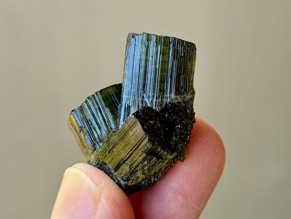 Green Tourmaline, 14g, Heart Healer, Energetic Purification, Aracuai, Minas Gerais, Brazil B068