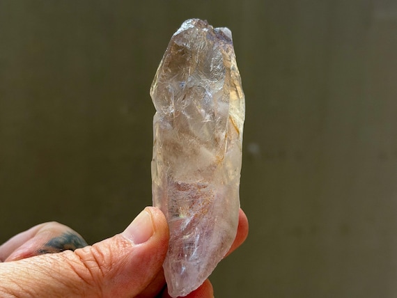 Powellite Phantom Root Quartz with Amethyst, UV Reactive, 106g, Raw & Unpolished, Bahia, Brazil B661