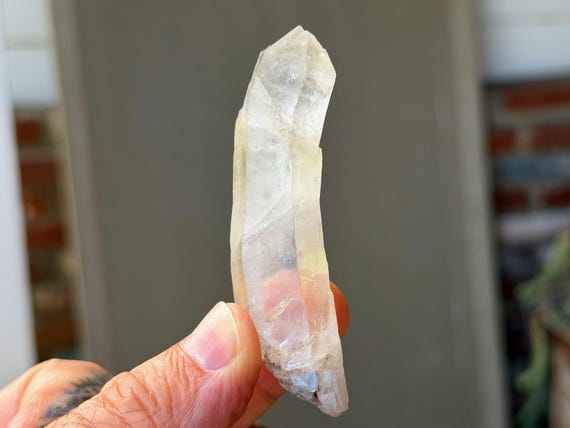 Curved Quartz, Natural Formation, 45g, Adaptation & Perseverance, Minas Gerais, Brazil B382