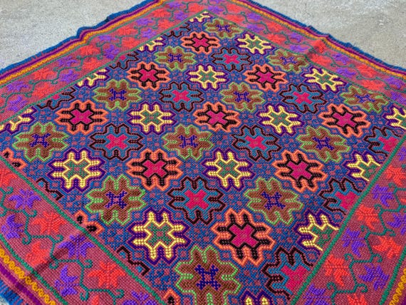 Shipibo Manta Cloth, Floral Motif, 26" x 26," Large Mesa Cloth for Shamanic Ceremony, Handmade by Artist Laura Rengifo, Pucallpa, Peru