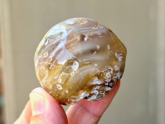 Enhydro Ocean Agate with Ancient Moving Water, 100g, Old Find, Stability & Self-Reliance, Brazil V700