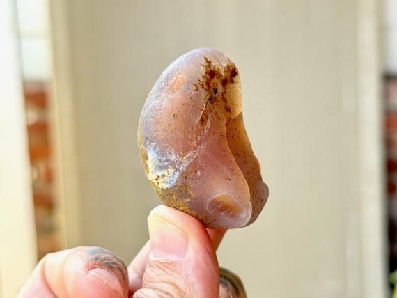 Running Sand Gobi Agate, 50g, Naturally Formed with Trapped Sand Inside, Desert Stone of Transformation, Mongolia R646