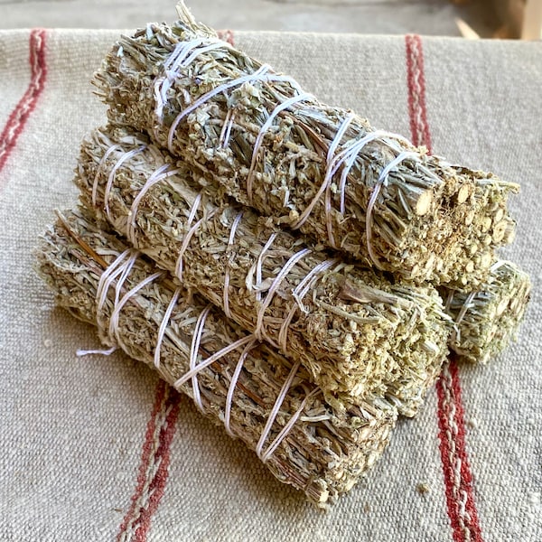 Black Sage Smudge Bundle, 4" Size, Mugwort Smudge Stick, For Stimulating Dreams and Divination, All Natural Incense, Ethically Harvested